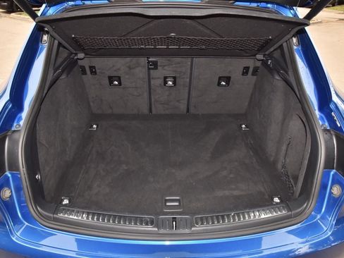 Used 2020 Porsche Macan AWD/4WD image 35