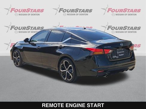 Used 2024 Nissan Altima 2.5 SR w/ SR Premium Package image 7