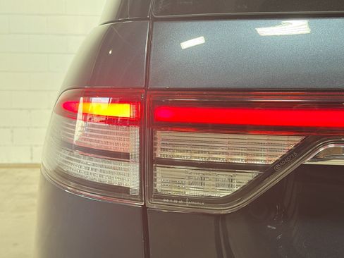 Used 2024 Lincoln Aviator Black Label w/ Class IV Trailer Tow Package image 11