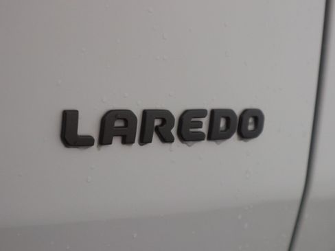 New 2026 Jeep Cherokee Laredo image 33
