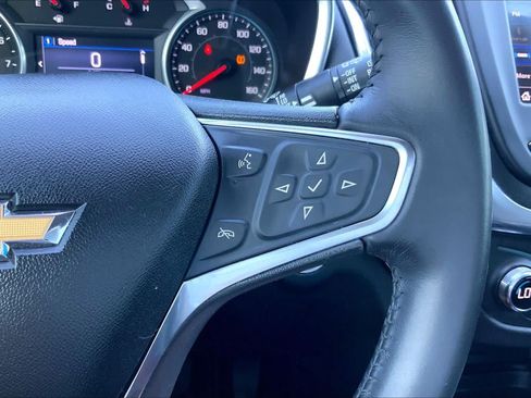 Used 2020 Chevrolet Equinox LT FWD image 25