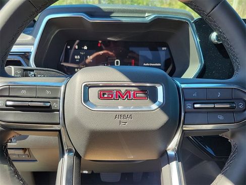 New 2025 GMC Canyon Elevation w/ Technology Package image 14