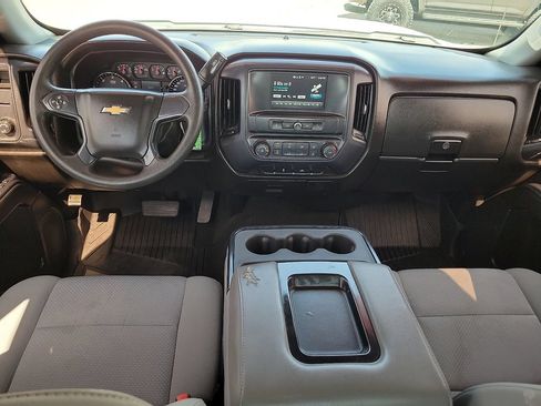 Used 2018 Chevrolet Silverado 1500 Custom w/ Custom Value Package RWD image 21