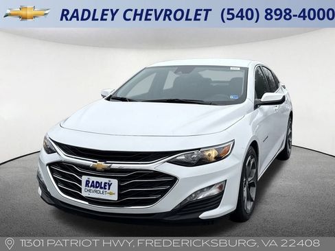 Used 2024 Chevrolet Malibu LT FWD image 1