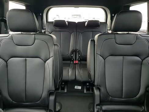 New 2026 Jeep Grand Cherokee L Limited image 31