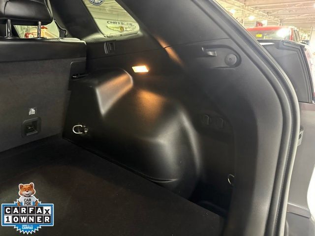 Used 2019 Jeep Cherokee Latitude Plus AWD/4WD image 38