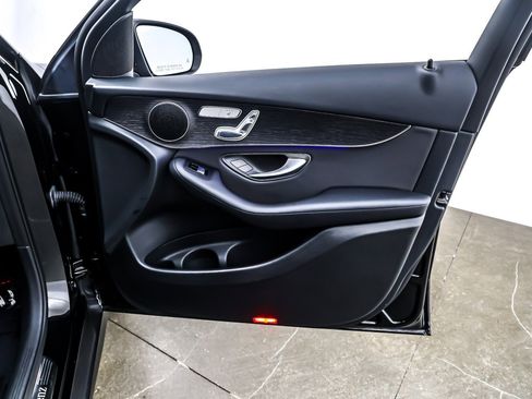 Used 2022 Mercedes-Benz GLC 300 image 22