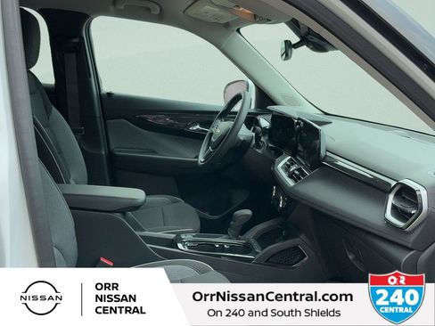Used 2026 Chevrolet TrailBlazer LT AWD/4WD image 11