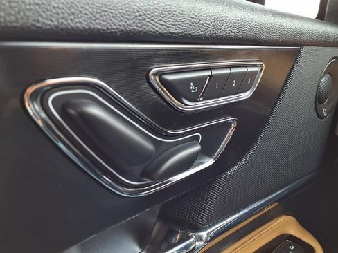 Certified 2022 Lincoln Corsair Reserve FWD image 14