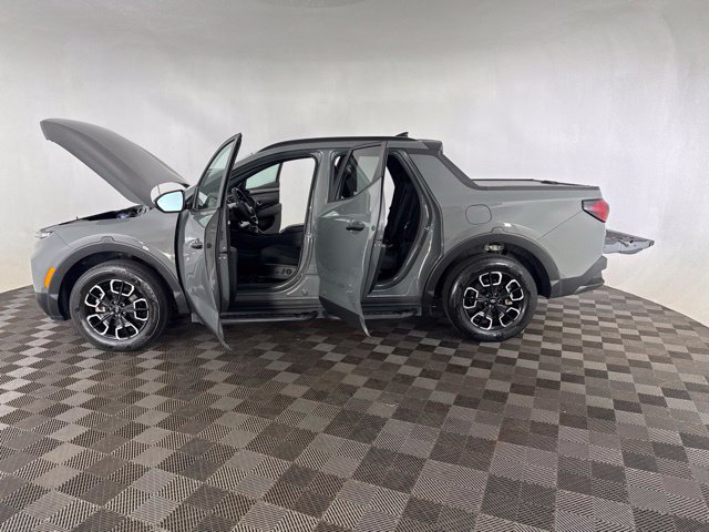 Certified 2023 Hyundai Santa Cruz SEL w/ Activity Package AWD/4WD image 12