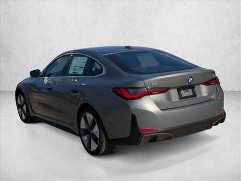 New 2026 BMW i4 xDrive40i image 9