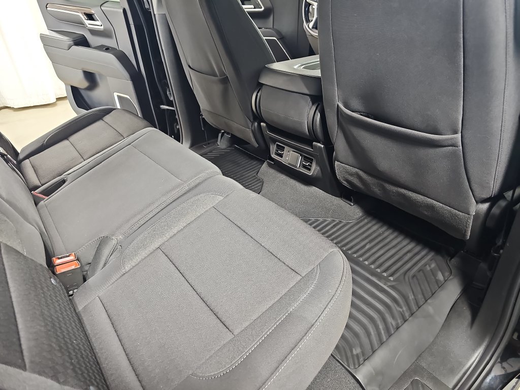 Used 2024 Chevrolet Silverado 1500 LT AWD/4WD image 14