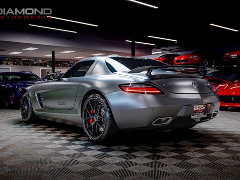 Used 2015 Mercedes-Benz SLS AMG GT Final Edition image 25