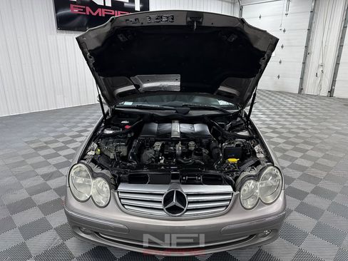 Used 2004 Mercedes-Benz CLK 320 Cabriolet image 48