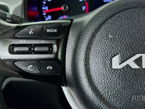 Used 2023 Kia Rio LX FWD image 11