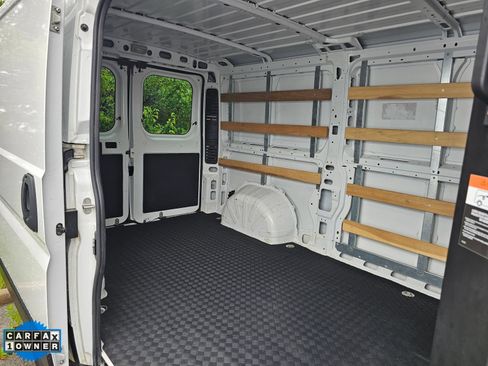 Used 2025 RAM ProMaster 2500 w/ U-Haul Equipment Group FWD image 26