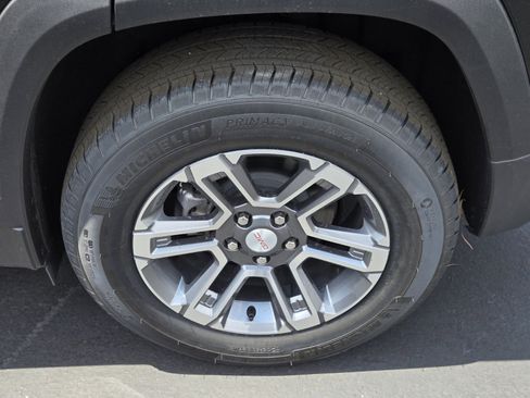 New 2025 GMC Terrain Elevation image 5