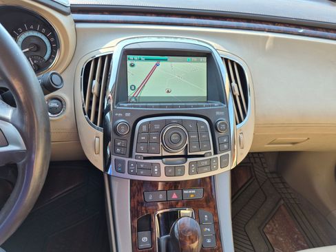 Used 2012 Buick LaCrosse Touring FWD image 26