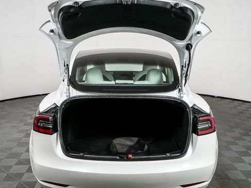 Used 2019 Tesla Model 3 Standard Range Plus RWD image 30