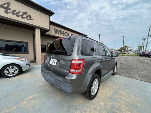 Used 2012 Ford Escape XLT AWD/4WD image 4
