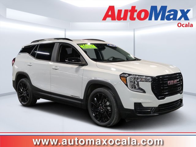 Used 2024 GMC Terrain SLE w/ Driver Convenience Package FWD image 1