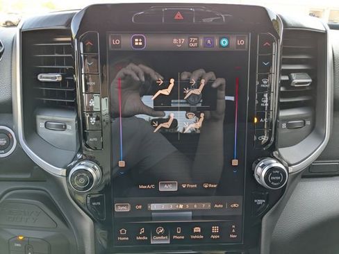 Used 2025 RAM 2500 Big Horn AWD/4WD image 6