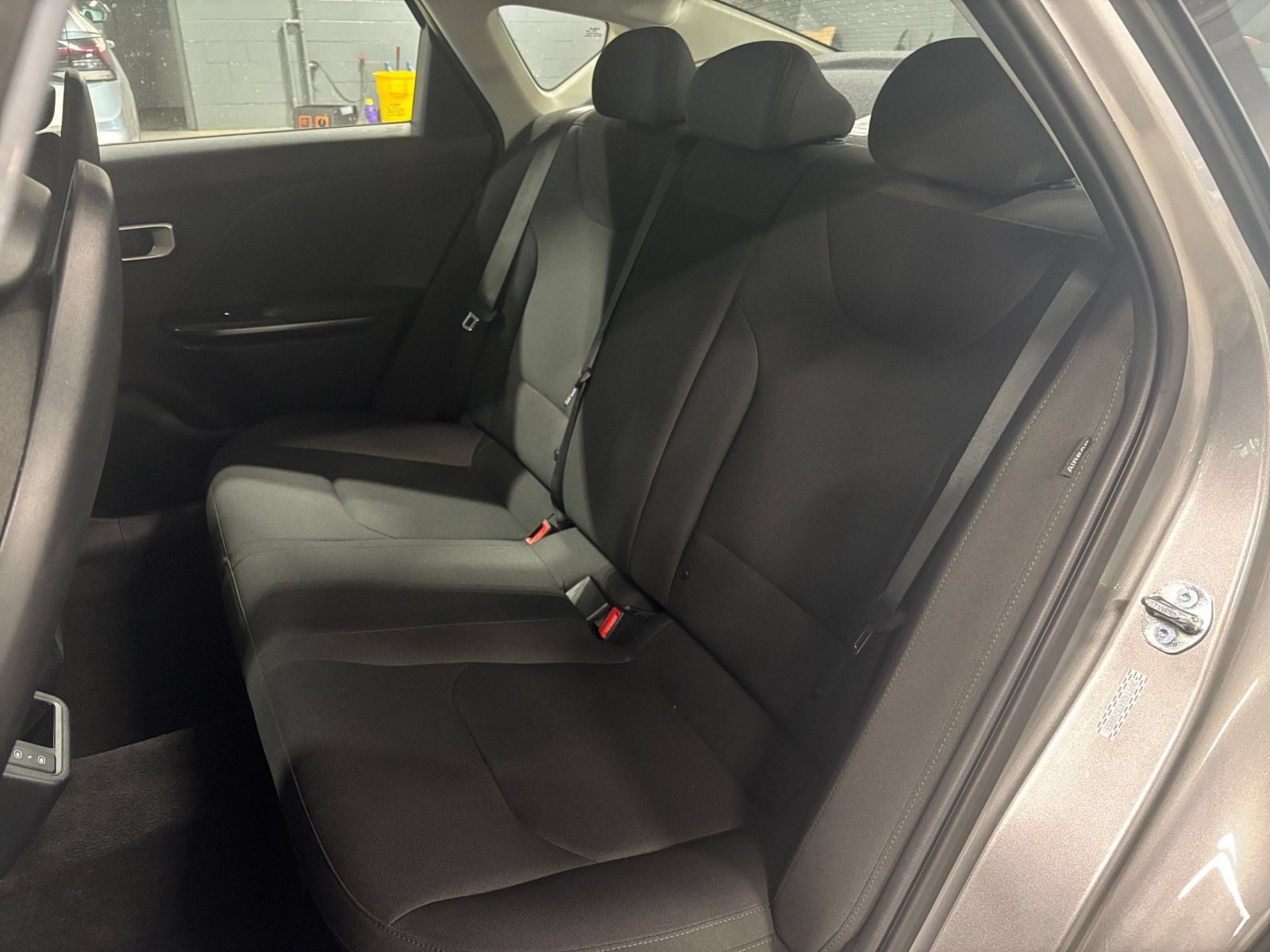 Used 2025 Kia K4 FWD image 38