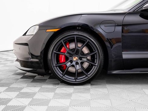 New 2026 Porsche Taycan GTS image 35