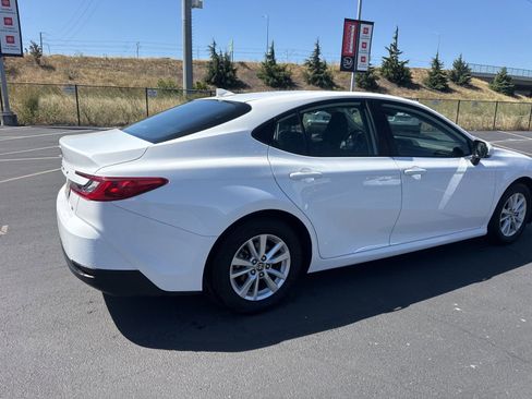 Certified 2025 Toyota Camry LE FWD image 6