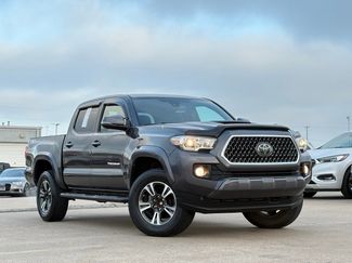 Used 2018 Toyota Tacoma TRD Sport video 2