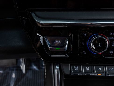 Used 2026 GMC Sierra 3500 Denali Ultimate image 23