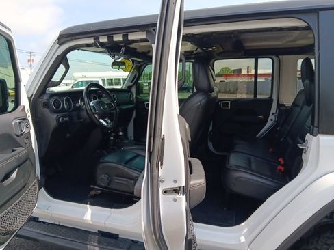 Used 2020 Jeep Wrangler Unlimited Sahara w/ Safety Group AWD/4WD image 8