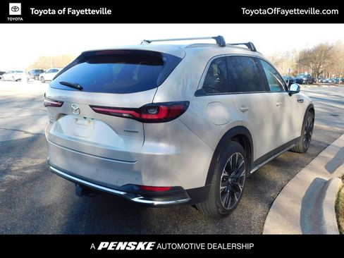 Used 2024 MAZDA CX-90 Plug-In Hybrid w/ Premium Pkg image 4