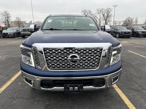 Used 2017 Nissan Titan SL image 10