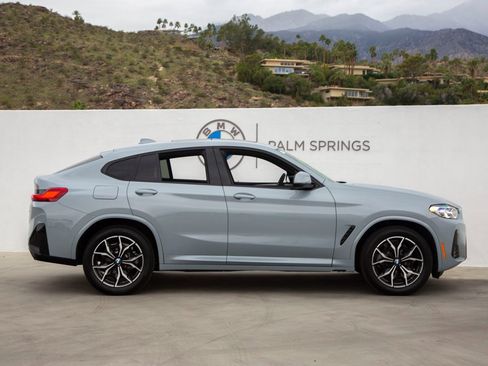Certified 2025 BMW X4 xDrive30i image 6