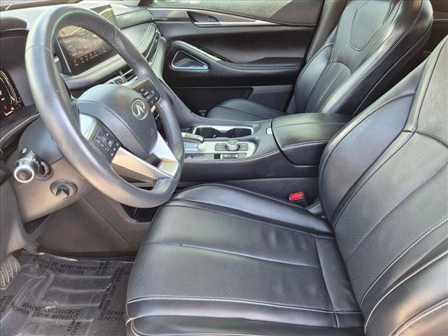 Used 2023 INFINITI QX60 Luxe w/ Vision Package FWD image 16