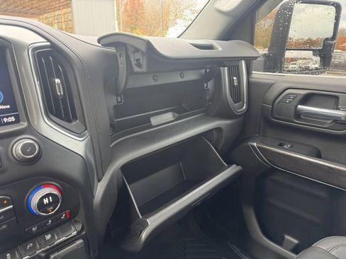 Used 2023 Chevrolet Silverado 2500 LTZ w/ LTZ Plus Package image 23