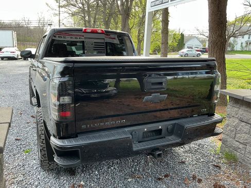 Used 2018 Chevrolet Silverado 1500 LTZ Z71 w/ LTZ Plus Package image 3