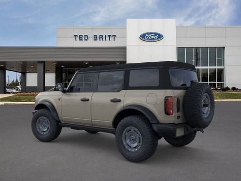 New 2025 Ford Bronco Badlands image 5