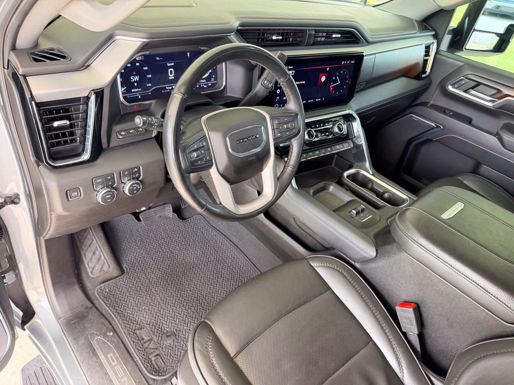 Used 2024 GMC Sierra 2500 Denali w/ Denali Reserve Package AWD/4WD image 14