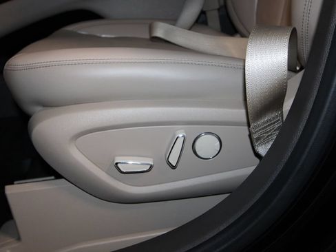 Used 2022 Lincoln Nautilus Reserve w/ Equipment Group 201A AWD/4WD image 24