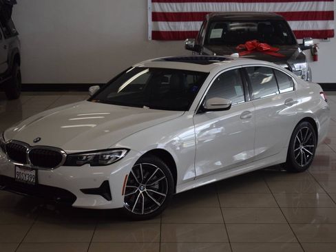 Used 2019 BMW 330i Sedan w/ Driving Assistance Package RWD image 14
