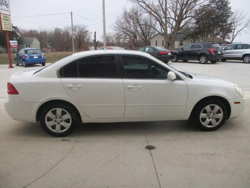 Used 2007 Kia Optima LX image 16