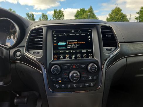 Used 2018 Jeep Grand Cherokee High Altitude AWD/4WD image 25