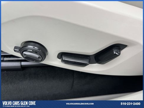 Used 2026 Volvo XC90 B6 Ultra w/ Protection Package image 17