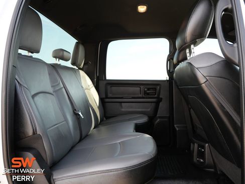 Used 2024 RAM 3500 Tradesman w/ Chrome Appearance Group image 13