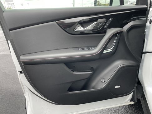 Certified 2024 Chevrolet Blazer RS w/ Driver Confidence II Package image 20