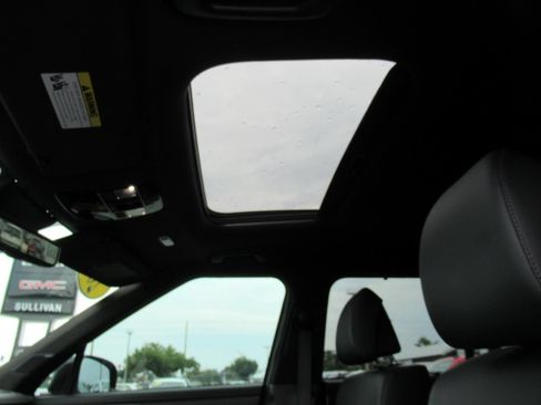 Used 2024 Hyundai Santa Fe Calligraphy FWD image 17