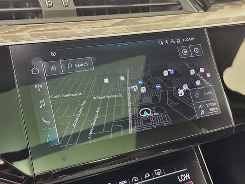 Used 2024 Audi Q8 e-tron Premium Plus w/ Premium Plus Package AWD/4WD image 22