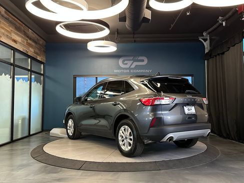 Used 2020 Ford Escape SE AWD/4WD image 5